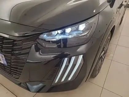 Photo 15 Peugeot 208  PureTech 100 S&S BVM6