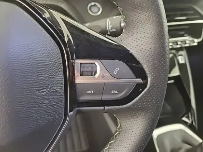 Photo 19 Peugeot 208  PureTech 100 S&S BVM6