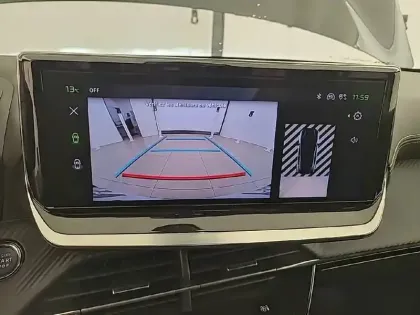 Photo 17 Peugeot 208  PureTech 100 S&S BVM6