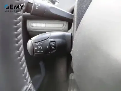 Photo 14 Peugeot 208  PureTech 82ch S&S BVM5