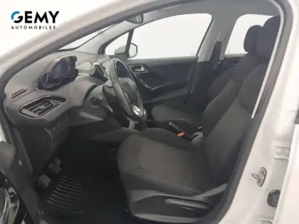 Photo 8 Peugeot 208  PureTech 82ch S&S BVM5