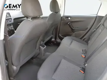 Photo 9 Peugeot 208  PureTech 82ch S&S BVM5