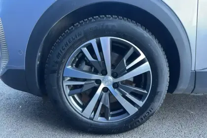 Photo 27 Peugeot 3008  Hybrid 180 e-EAT8