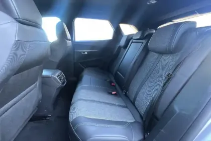 Photo 9 Peugeot 3008  Hybrid 180 e-EAT8