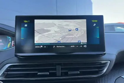 Photo 15 Peugeot 3008  Hybrid 180 e-EAT8