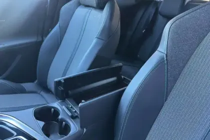 Photo 26 Peugeot 3008  Hybrid 180 e-EAT8