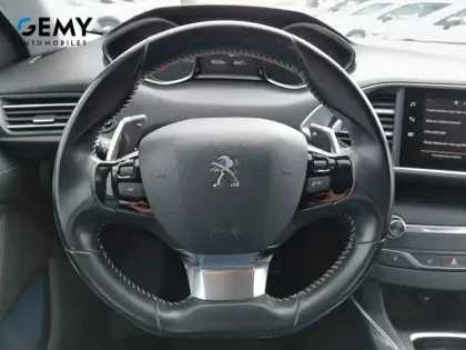 Photo 17 Peugeot 308  PureTech 130ch S&S EAT8