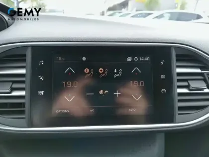 Photo 13 Peugeot 308  PureTech 130ch S&S EAT8