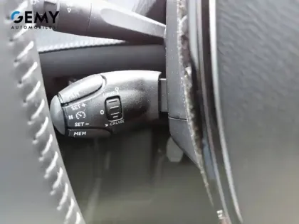 Photo 14 Peugeot 208  PureTech 100 S&S BVM6