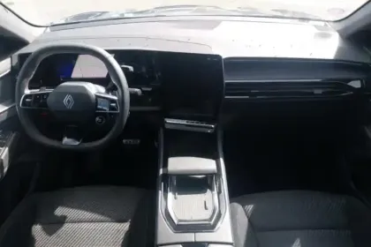 Photo 8 Renault Austral  E-Tech full hybrid 200 GSR2