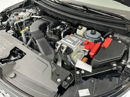 Photo 35 Renault Austral  E-Tech full hybrid 200 GSR2