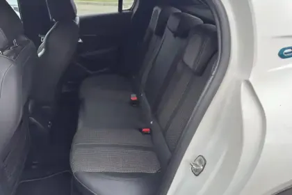 Photo 7 Peugeot 208  Electrique 50 kWh 136ch