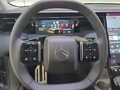 Photo 8 Citroën C5 aircross  Hybride 145 ch e-DCS6