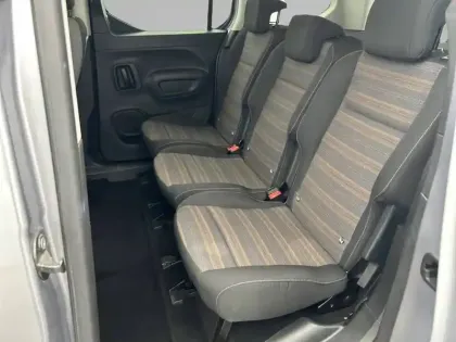 Photo 11 Opel Combo  Life L1H1 1.5 Diesel 100 ch Start/Stop