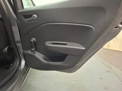 Photo 19 Renault Clio  Blue dCi 100 ch GSR2