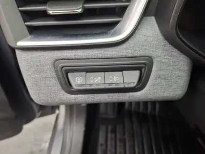 Photo 31 Renault Clio  Blue dCi 100 ch GSR2