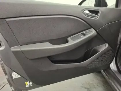 Photo 21 Renault Clio  Blue dCi 100 ch GSR2