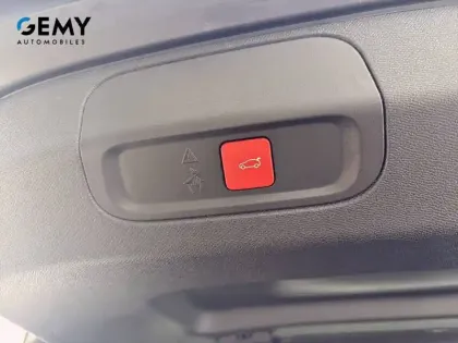 Photo 18 Peugeot 408  Hybrid 145 e-DCS6