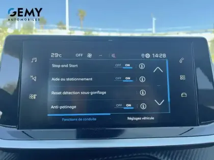 Photo 13 Peugeot 2008  PureTech 100 S&S BVM6