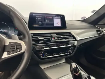 Photo 32 BMW Serie 5 540i xDrive 340 ch BVA8