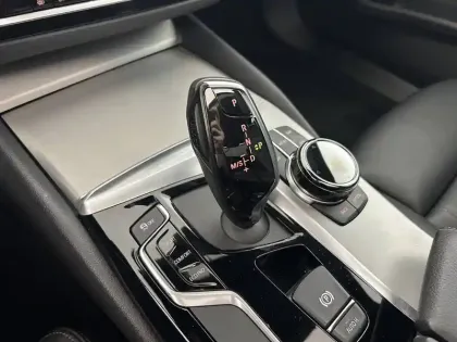 Photo 33 BMW Serie 5 540i xDrive 340 ch BVA8