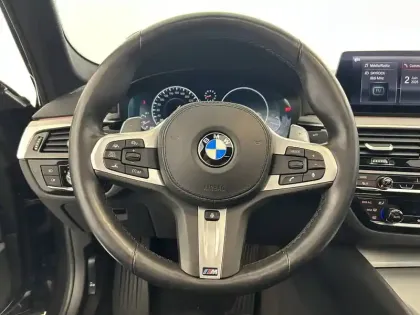Photo 35 BMW Serie 5 540i xDrive 340 ch BVA8