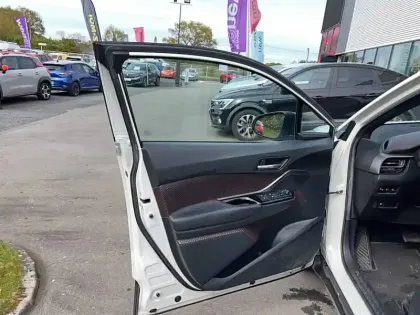 Photo 6 Toyota C-HR  Pro Hybride 122h