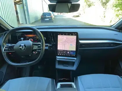 Photo 13 Renault Megane  E-Tech EV60 220 ch optimum charge