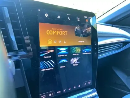 Photo 21 Renault Megane  E-Tech EV60 220 ch optimum charge