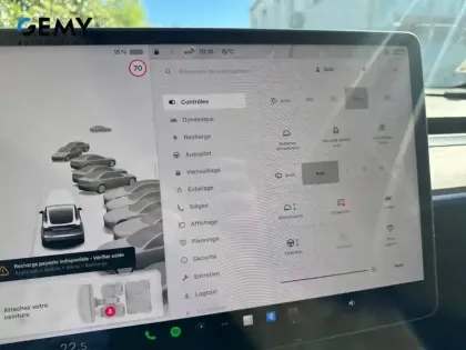 Photo 18 Tesla Model Y  Grande Autonomie Dual Motor AWD