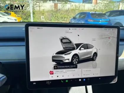 Photo 15 Tesla Model Y  Grande Autonomie Dual Motor AWD