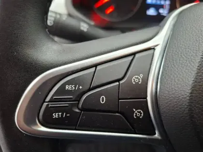 Photo 42 Renault Captur  Blue dCi 115