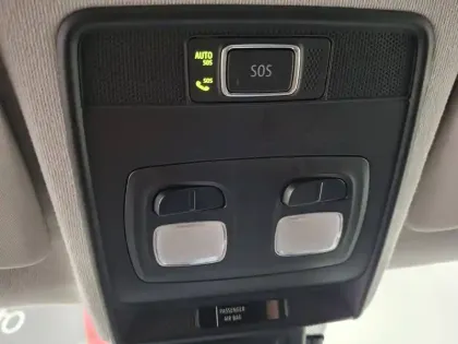 Photo 48 Renault Captur  Blue dCi 115