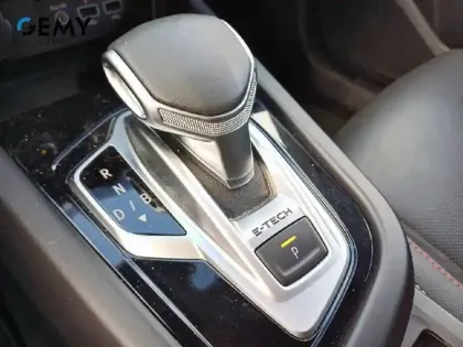 Photo 11 Renault Arkana  E-Tech 145 - 21B