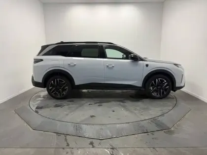 Photo 5 Peugeot 5008  Hybrid 145 ch e-DCS6