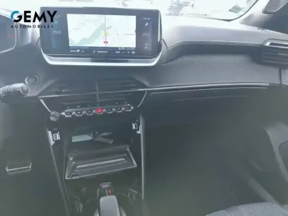 Photo 14 Peugeot 2008  BlueHDi 130 S&S EAT8