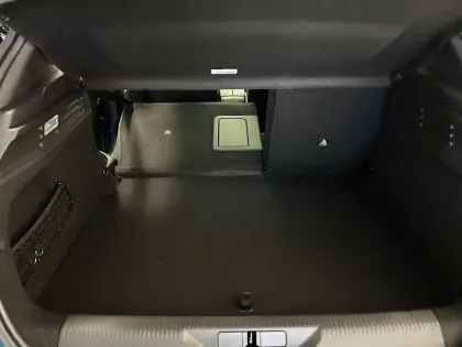 Photo 21 Peugeot 308  Electrique 55 kWh 156ch