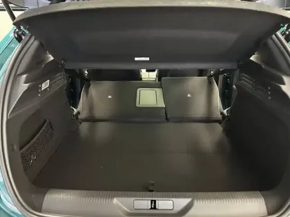 Photo 23 Peugeot 308  Electrique 55 kWh 156ch
