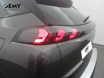 Photo 16 Peugeot 2008  PureTech 130 S&S EAT8