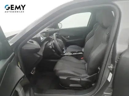 Photo 8 Peugeot 2008  PureTech 130 S&S EAT8