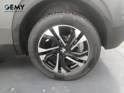 Photo 10 Peugeot 2008  PureTech 130 S&S EAT8