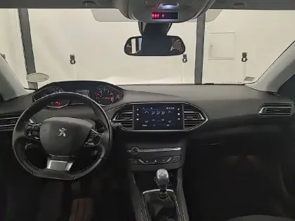 Photo 36 Peugeot 308  PureTech 130ch S&S BVM6