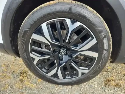 Photo 12 Citroën C4  Hybride 136 e-DCS6