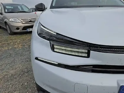 Photo 15 Citroën C4  Hybride 136 e-DCS6