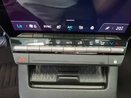 Photo 28 Renault Megane  E-Tech EV60 220 ch super charge