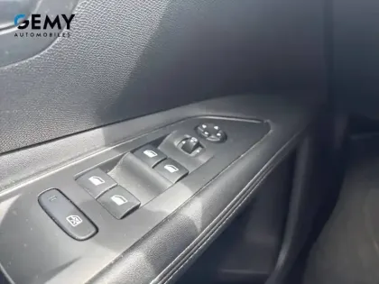 Photo 23 Peugeot 3008  1.2 Puretech 130ch S&S BVM6