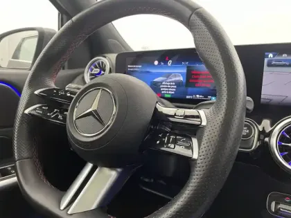 Photo 24 Mercedes Classe B  250 e 8G-DCT