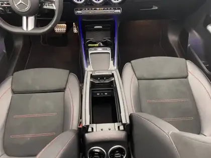 Photo 29 Mercedes Classe B  250 e 8G-DCT