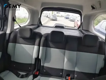 Photo 17 Citroën Berlingo  Taille XL 7pl BlueHDi 130 S&S BVM6