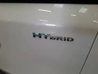 Photo 16 Peugeot 3008  Hybrid 225 e-EAT8